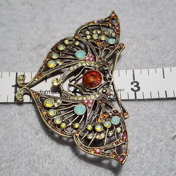 Austrian Crystal Filigree Butterfly Brooch GoldTone Multi Color Crystals Vintage - Picture 11 of 11